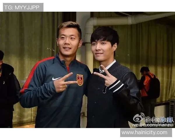 中国队对阵不丹队张艺兴助力球队争夺胜利的精彩瞬间